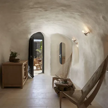 White Pearl Cavalieri (adults Only) 3* 이메로비글리